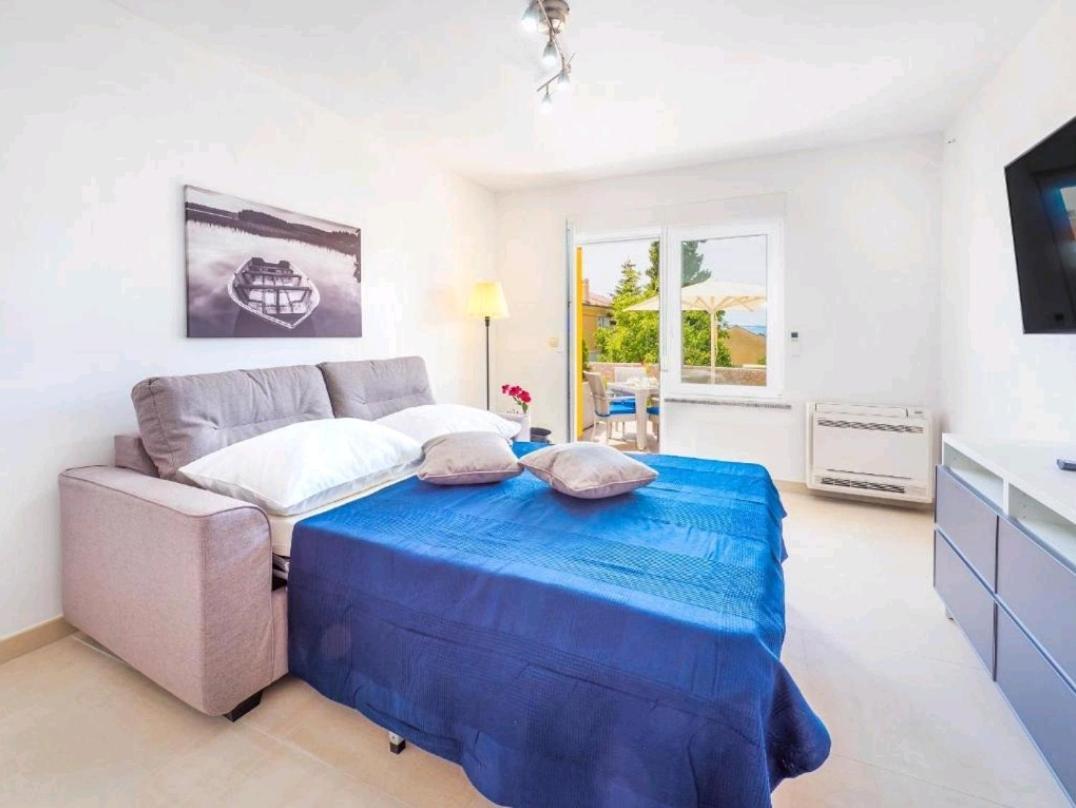 Adriatico Lägenhet Omišalj Exteriör bild