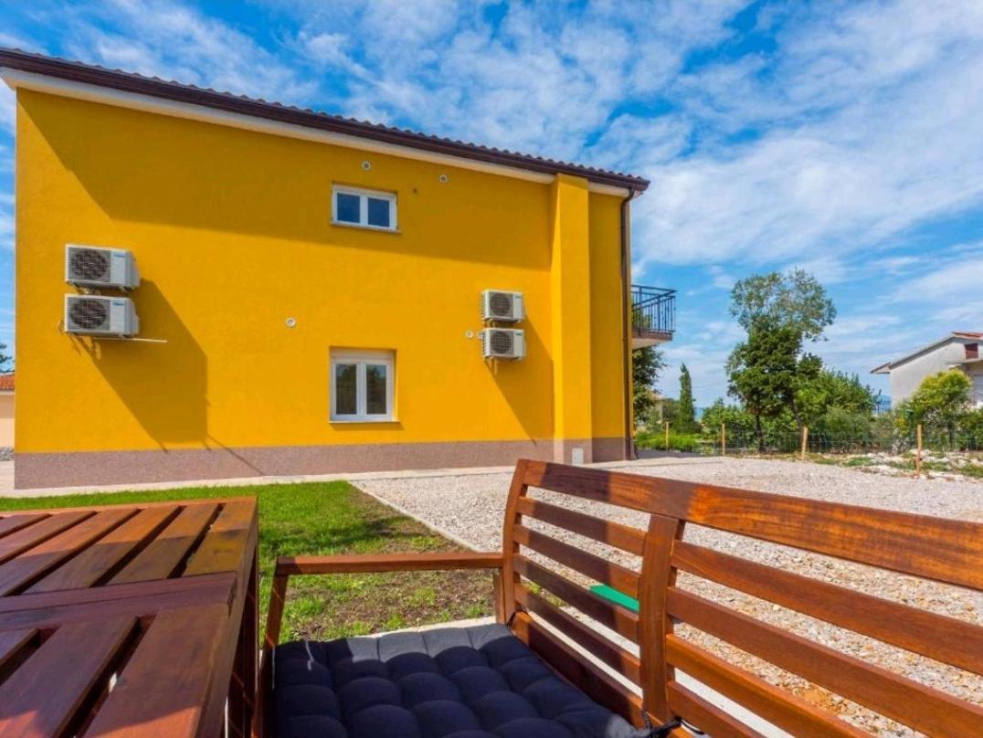 Adriatico Lägenhet Omišalj Exteriör bild